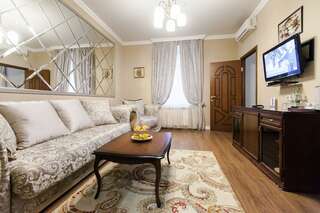 Гостиница Сокол Суздаль Junior Suite, 2 Bedrooms - City View-1