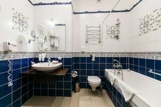 Гостиница Сокол Суздаль Superior Double Or Twin Room, 1 Bedroom - City View-10