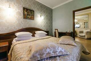 Гостиница Сокол Суздаль Junior Suite, 2 Bedrooms - City View-3